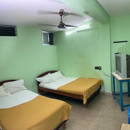 Hotel Chola Lodge Arantangi Luaran gambar