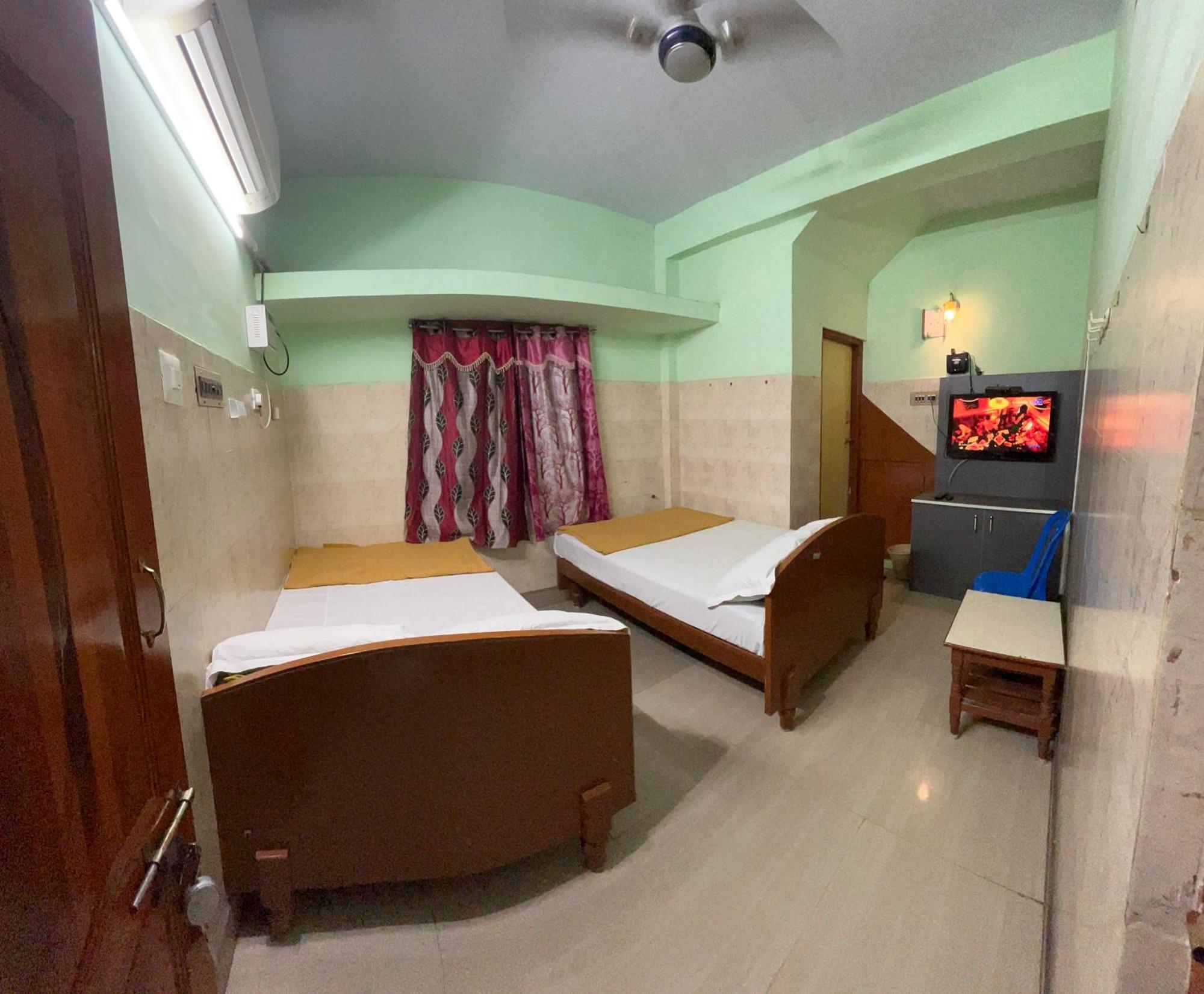 Hotel Chola Lodge Arantangi Luaran gambar