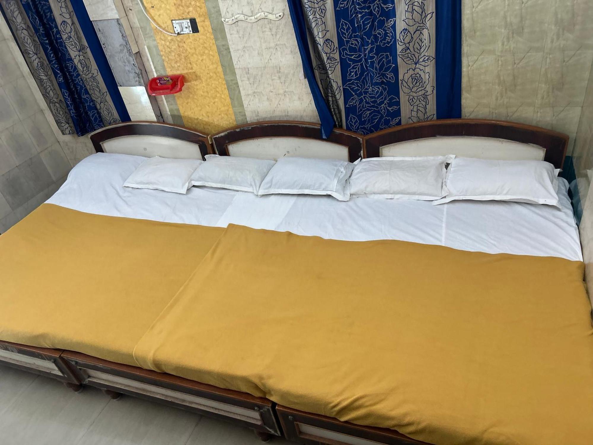Hotel Chola Lodge Arantangi Luaran gambar