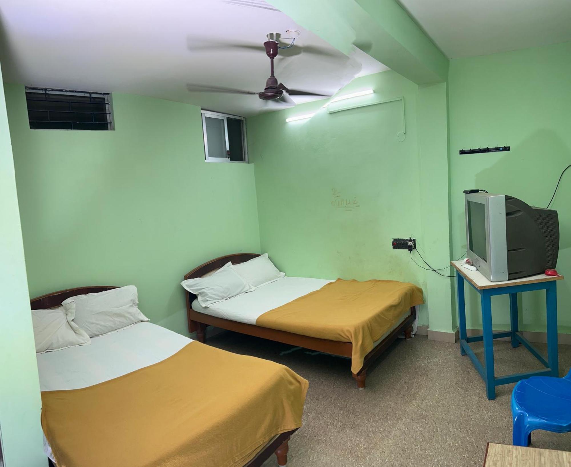 Hotel Chola Lodge Arantangi Luaran gambar