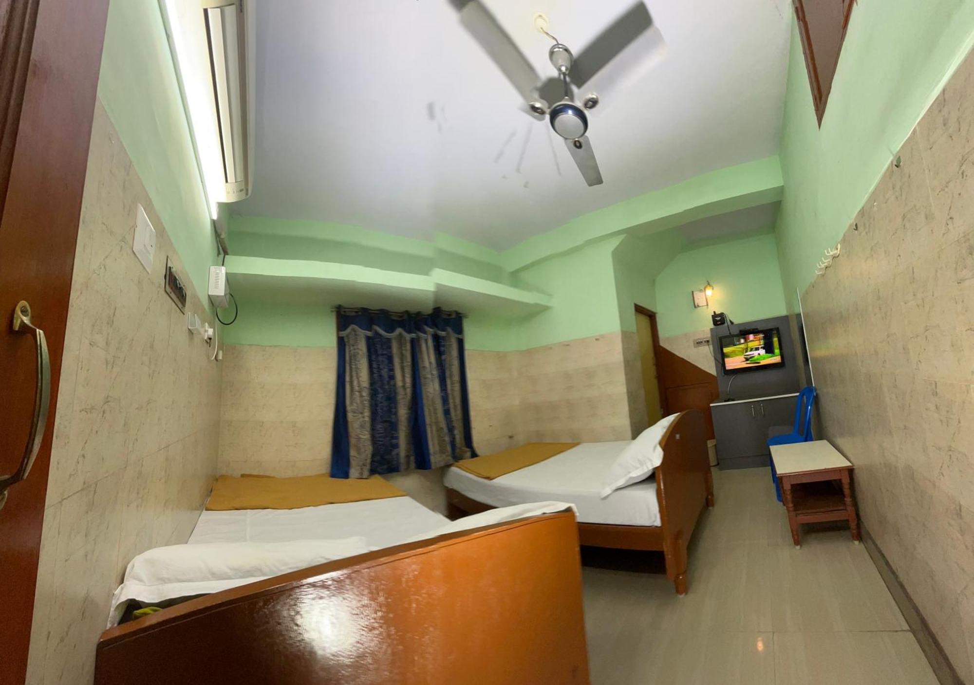 Hotel Chola Lodge Arantangi Luaran gambar