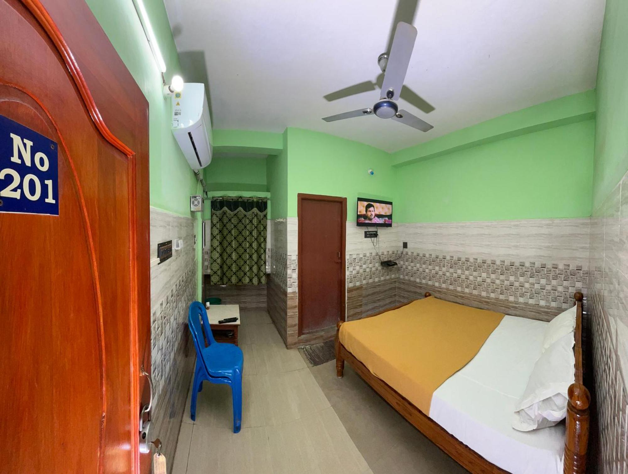 Hotel Chola Lodge Arantangi Luaran gambar