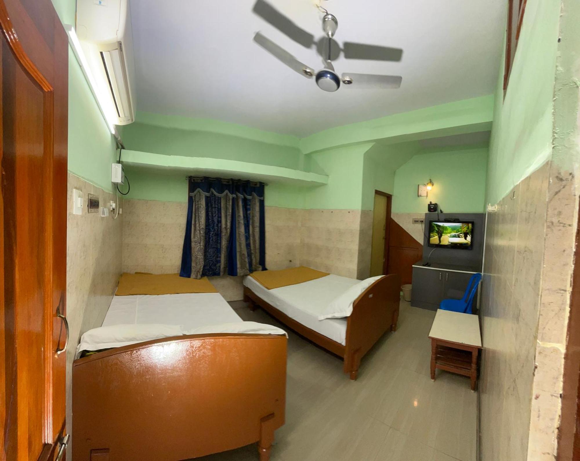 Hotel Chola Lodge Arantangi Luaran gambar
